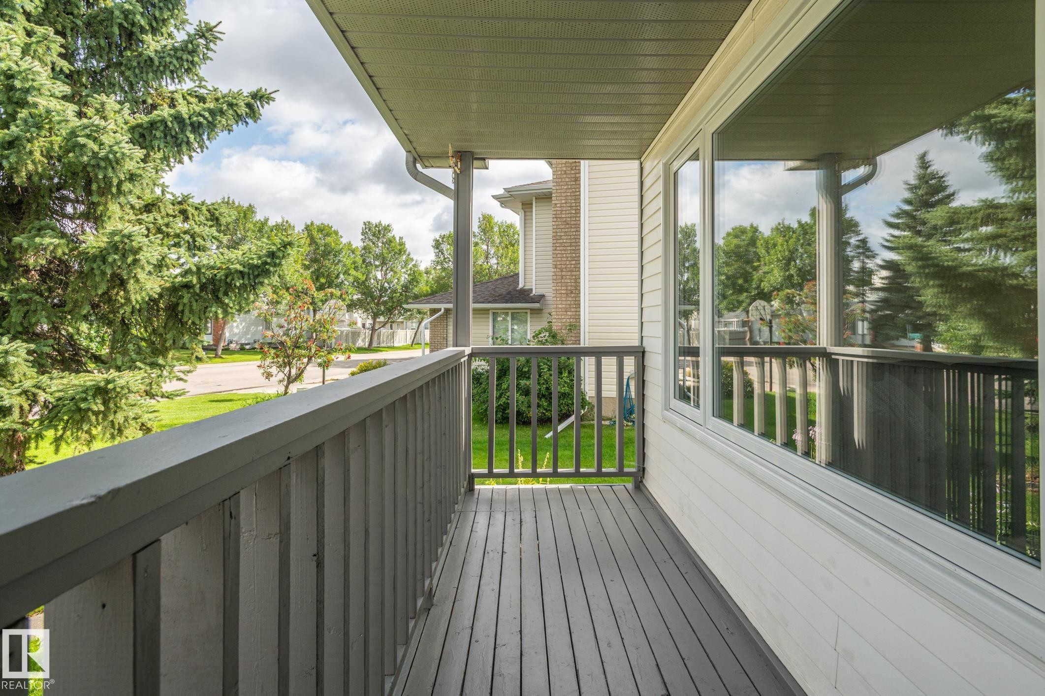 435 Ormsby Road Nw, Edmonton, AB - Outdoor With Exterior