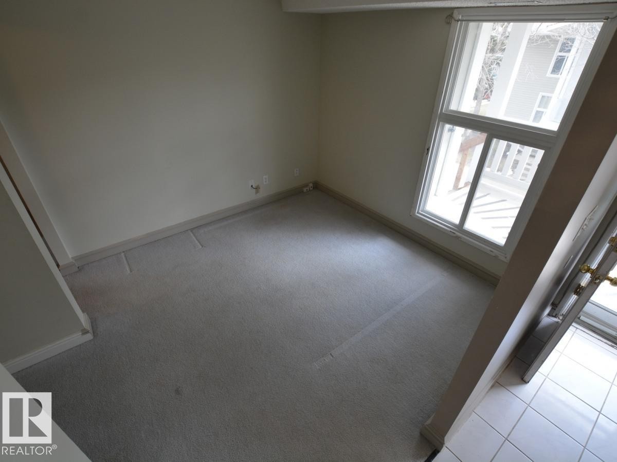 #10 2703 79 St Nw, Edmonton, AB - Indoor Photo Showing Other Room