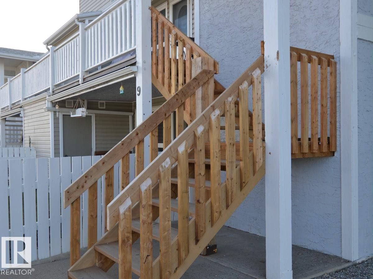 #10 2703 79 St Nw, Edmonton, AB - With Exterior