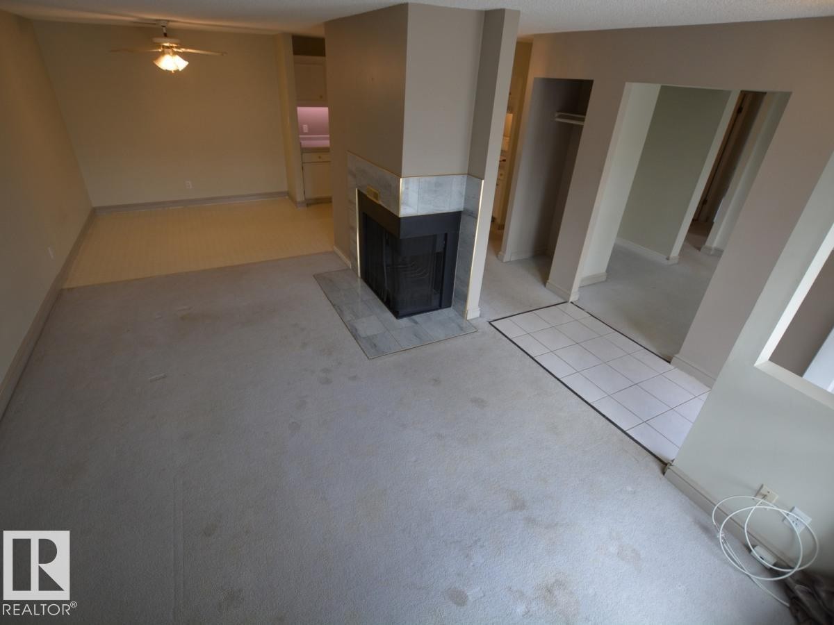 #10 2703 79 St Nw, Edmonton, AB - Indoor Photo Showing Other Room