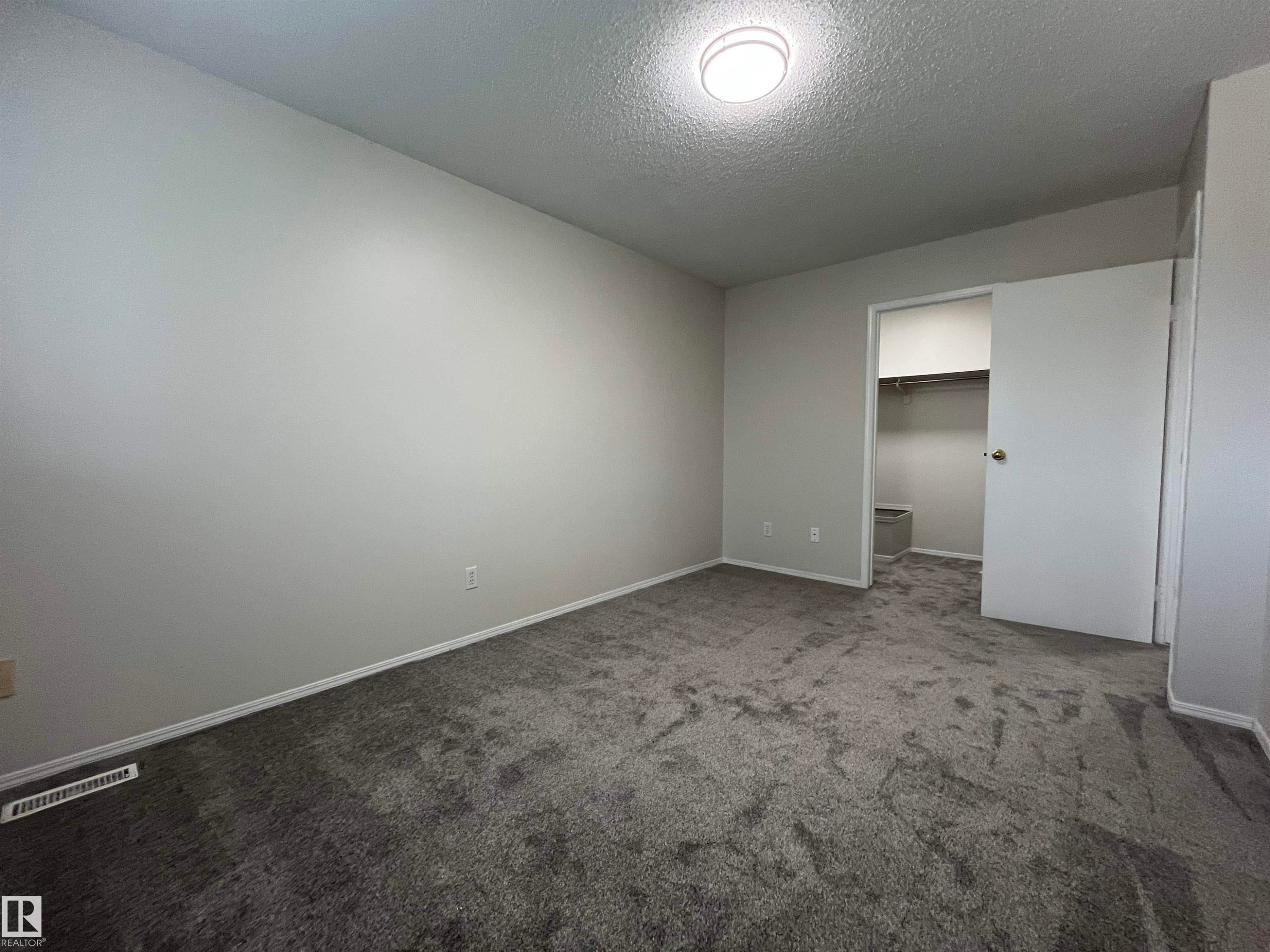 #A 17 Imperial Cr, Devon, AB - Indoor Photo Showing Other Room