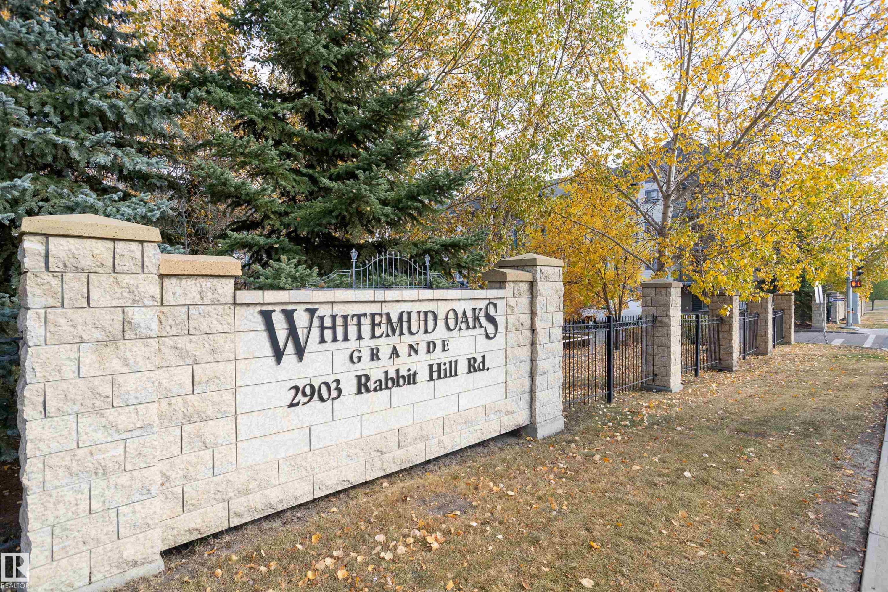 #324 2903 Rabbit Hill Rd Nw, Edmonton, AB - Outdoor