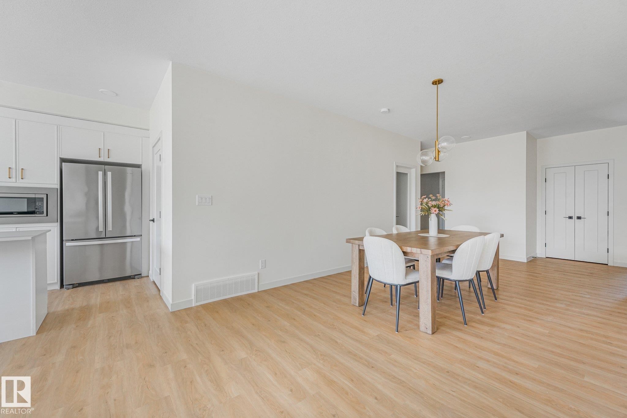3217 Kulay Way Sw, Edmonton, AB - Indoor