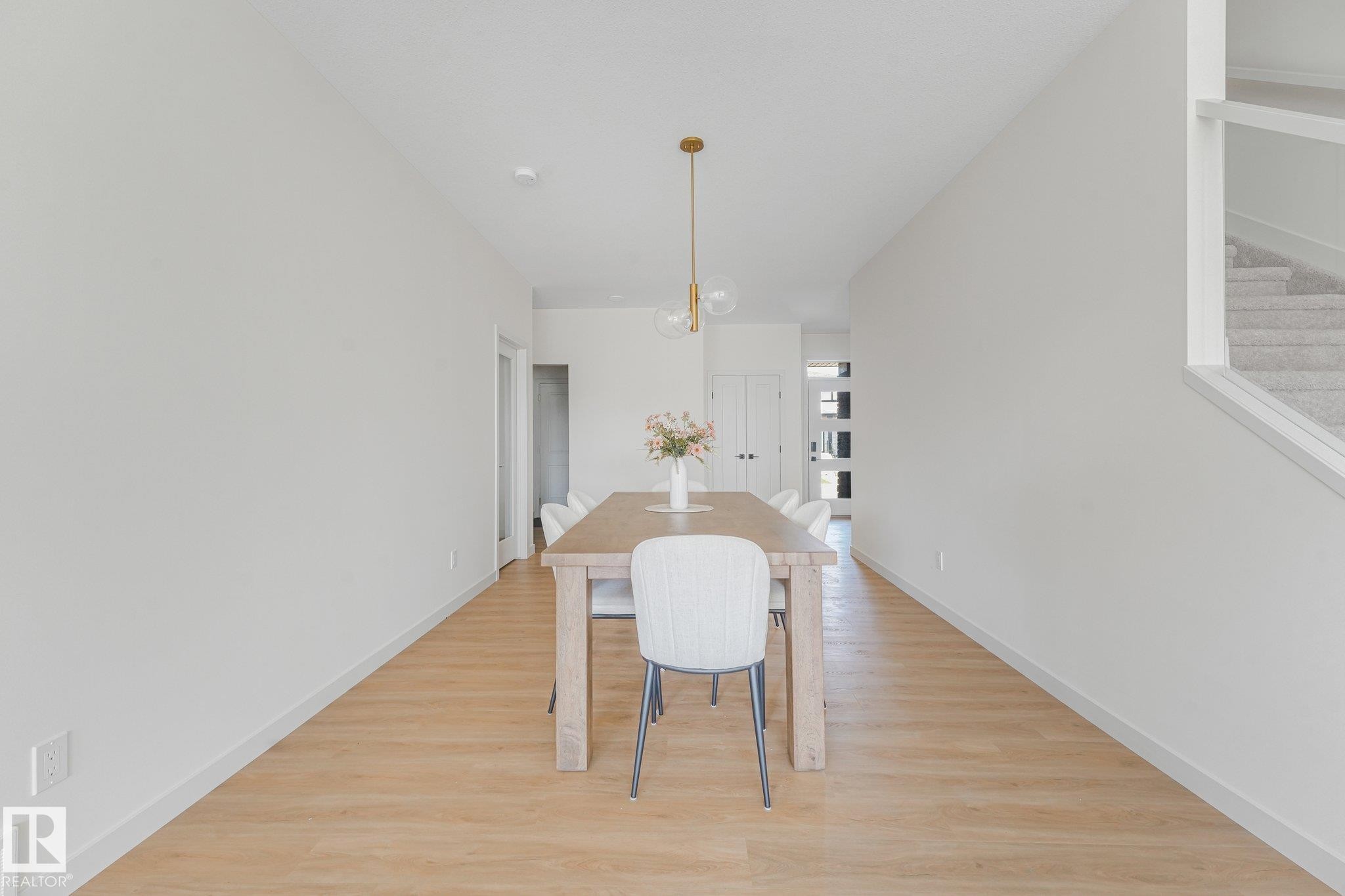 3217 Kulay Way Sw, Edmonton, AB - Indoor Photo Showing Dining Room