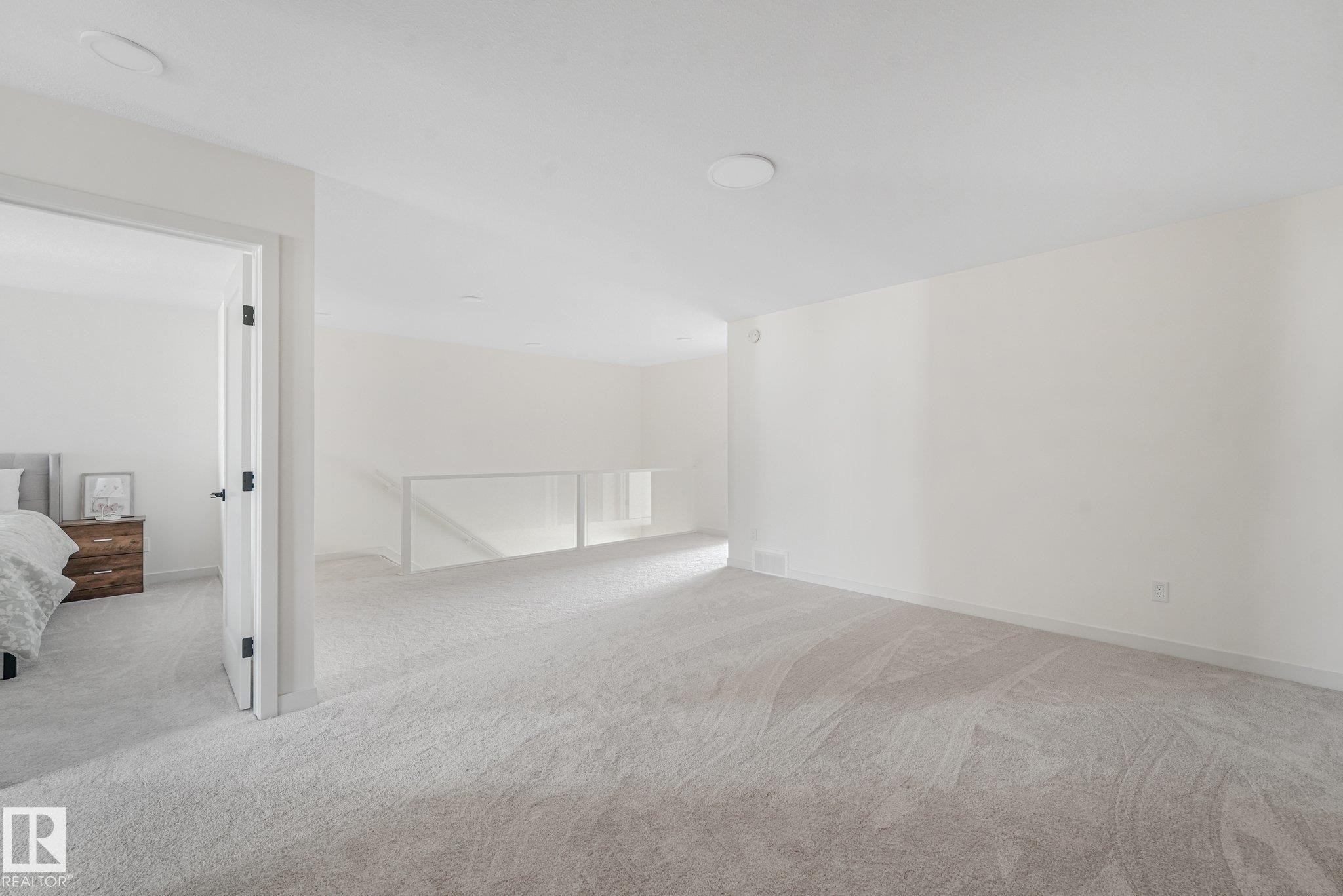 3217 Kulay Way Sw, Edmonton, AB - Indoor Photo Showing Other Room