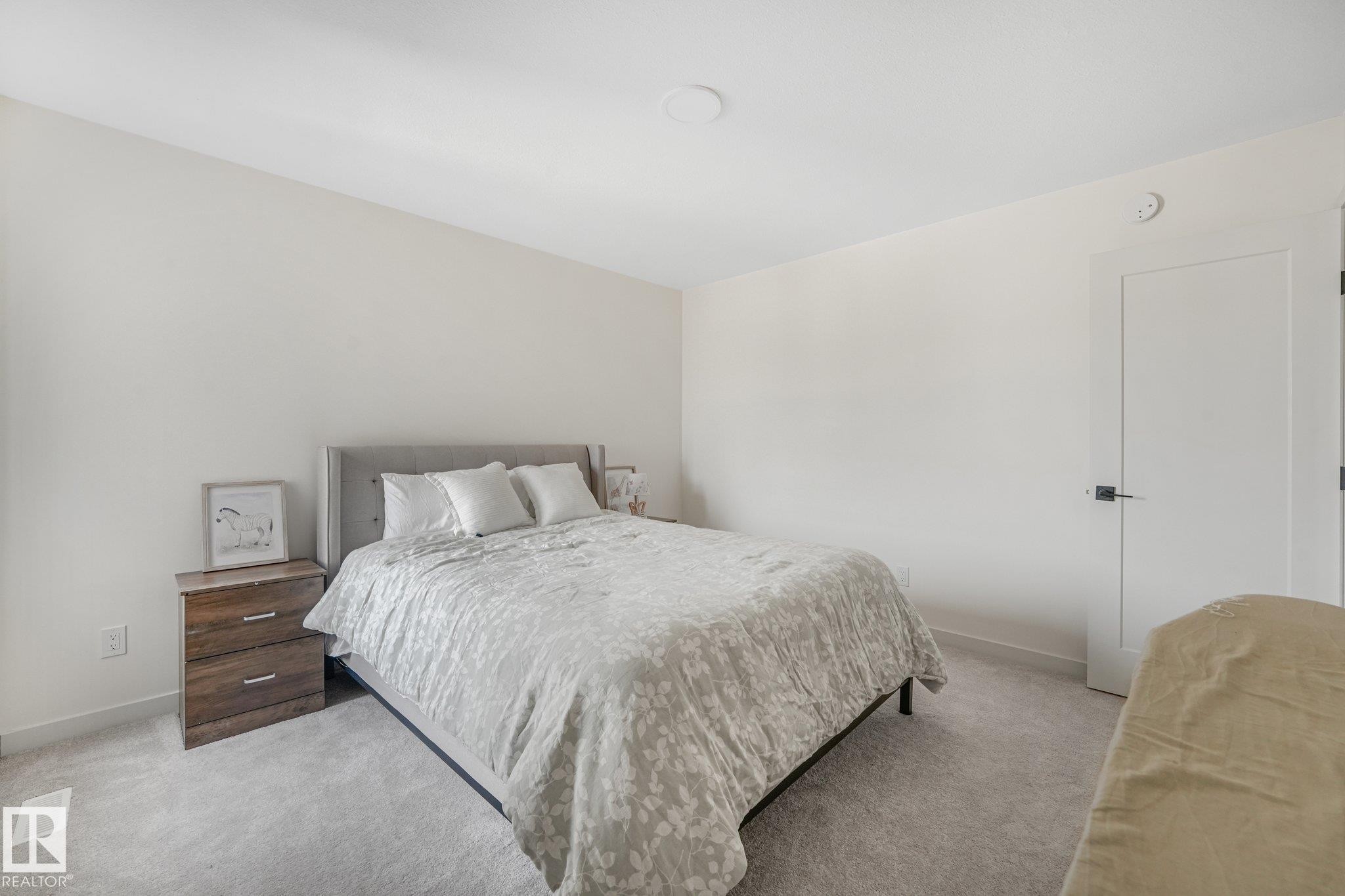 3217 Kulay Way Sw, Edmonton, AB - Indoor Photo Showing Bedroom