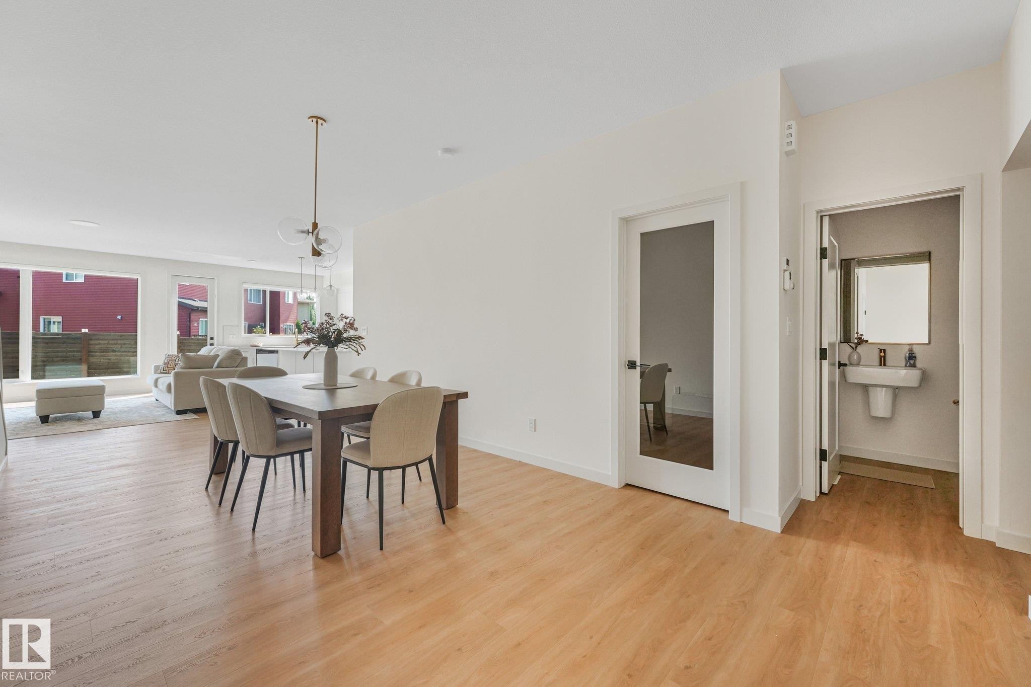3217 Kulay Way Sw, Edmonton, AB - Indoor Photo Showing Dining Room