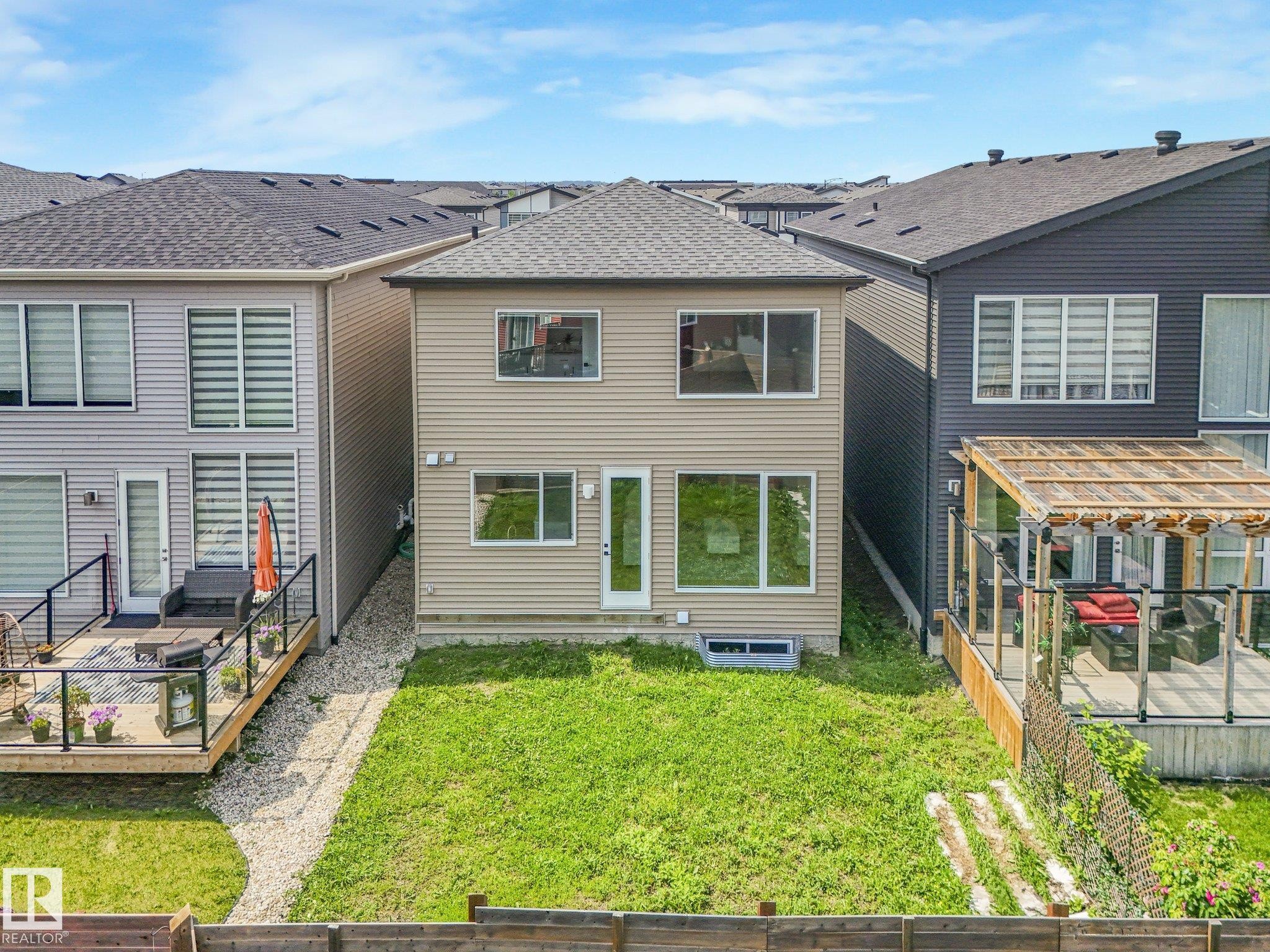 3217 Kulay Way Sw, Edmonton, AB - Outdoor