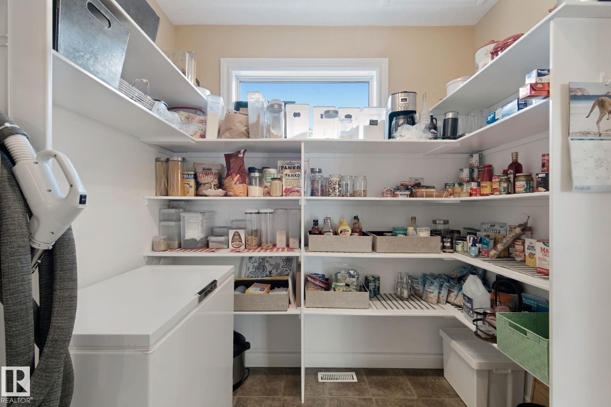 18 Embassy Place, St. Albert, AB - Indoor With Storage