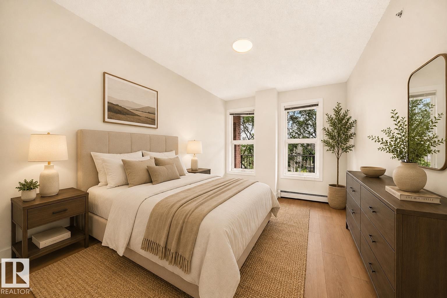 #323 6315 135 Av Nw, Edmonton, AB - Indoor Photo Showing Bedroom