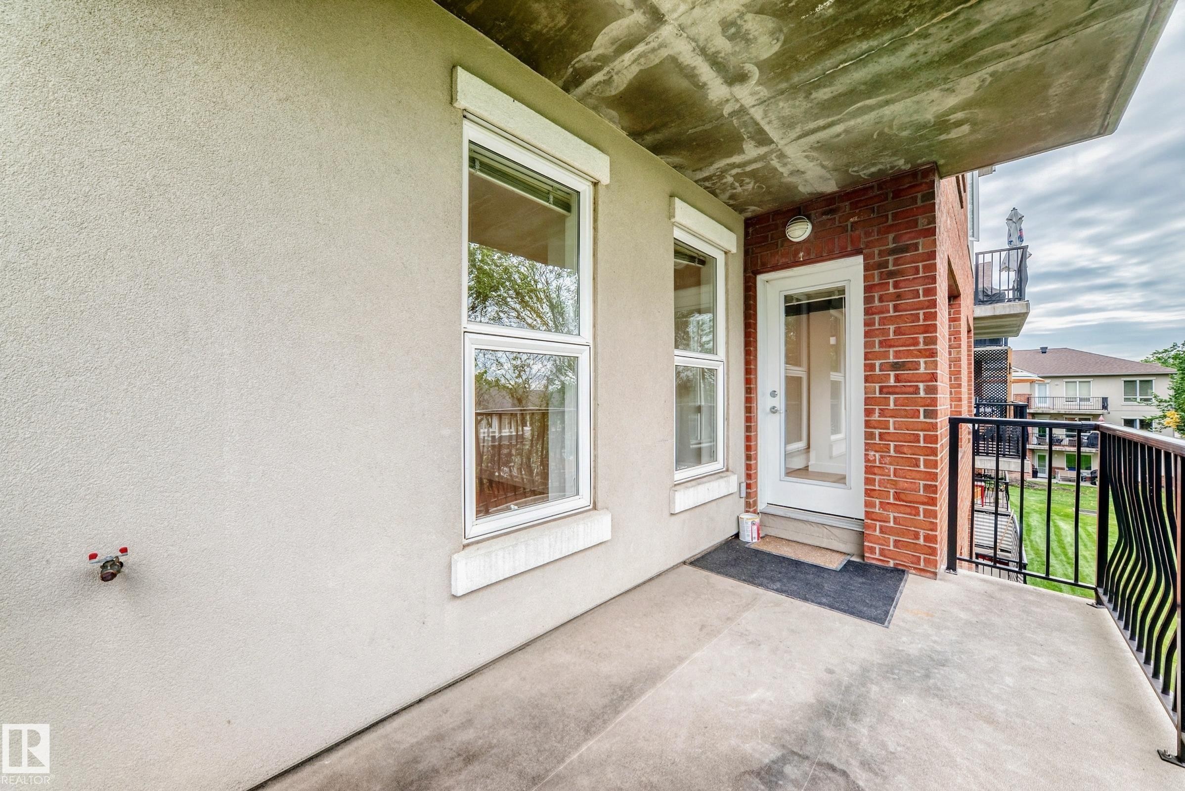 #323 6315 135 Av Nw, Edmonton, AB - Outdoor With Balcony With Exterior