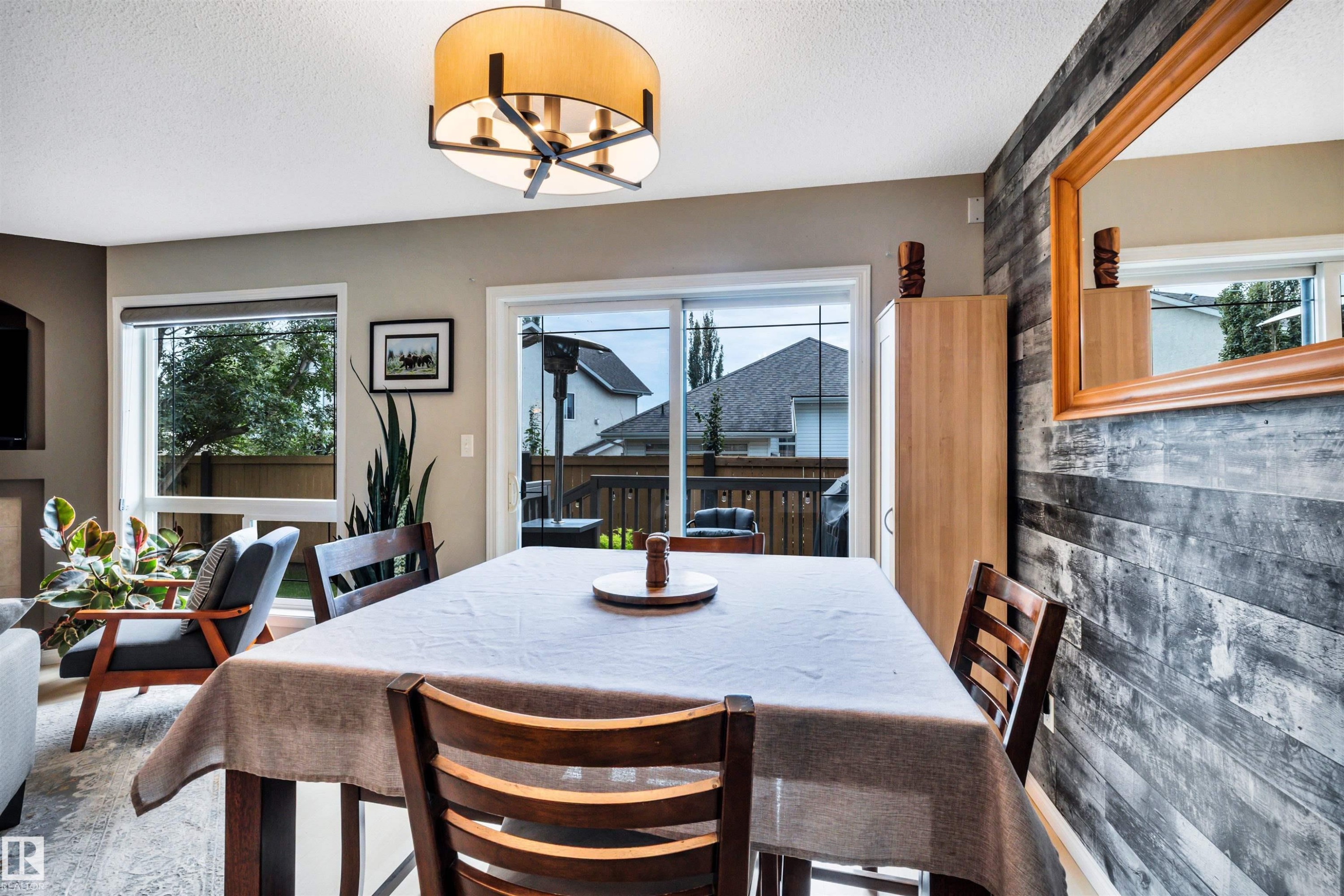 #12 20 Norman Ct, St. Albert, AB - Indoor Photo Showing Dining Room