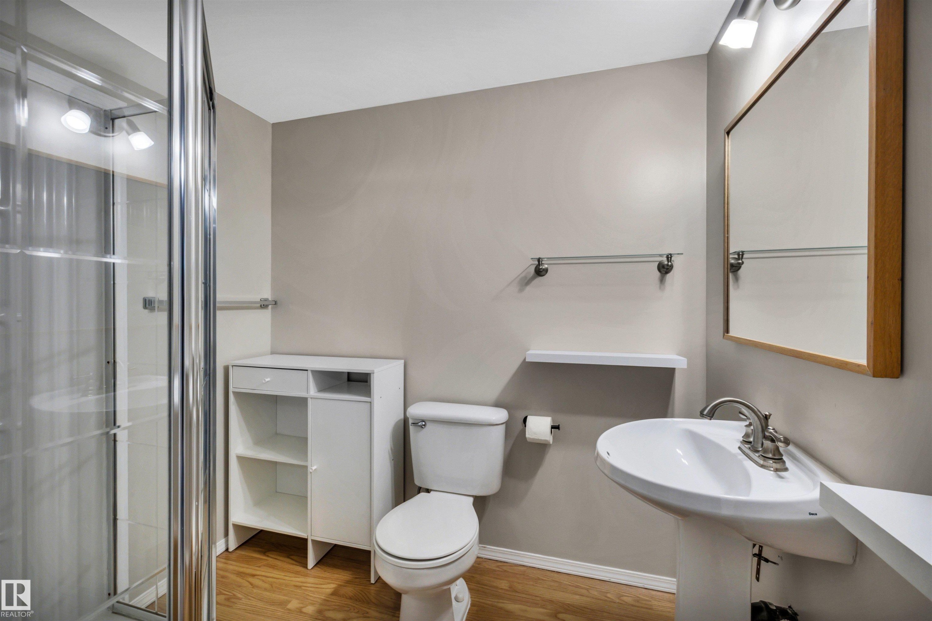#12 20 Norman Ct, St. Albert, AB - Indoor Photo Showing Bathroom