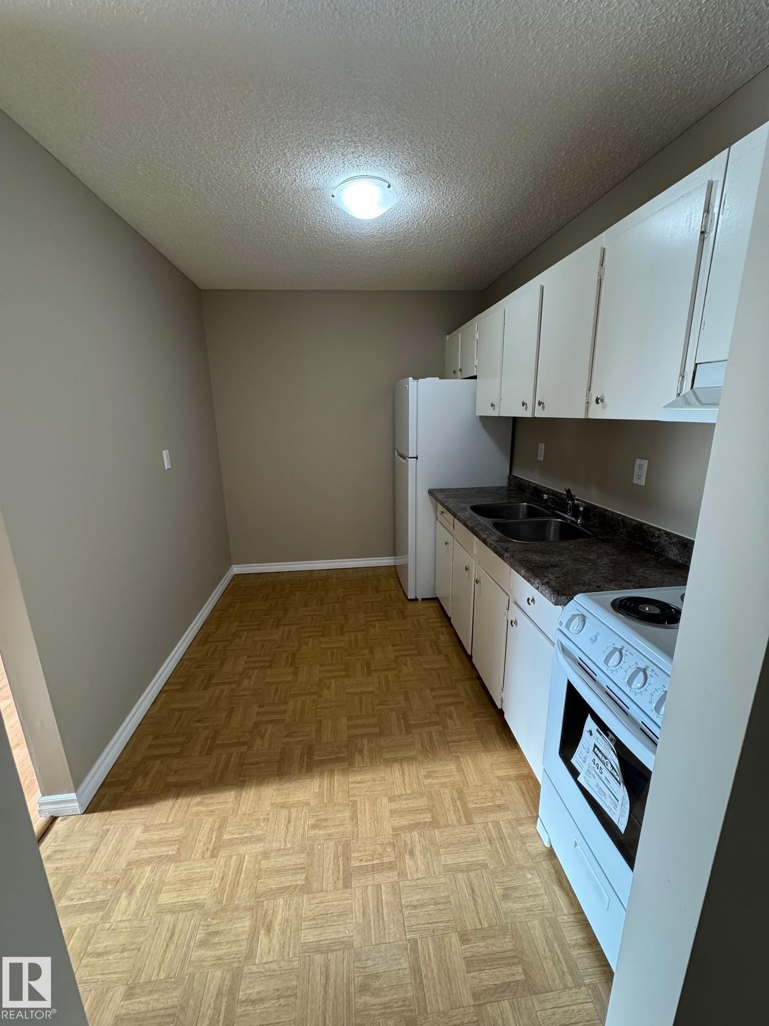 #315 7220 144 Av Nw, Edmonton, AB