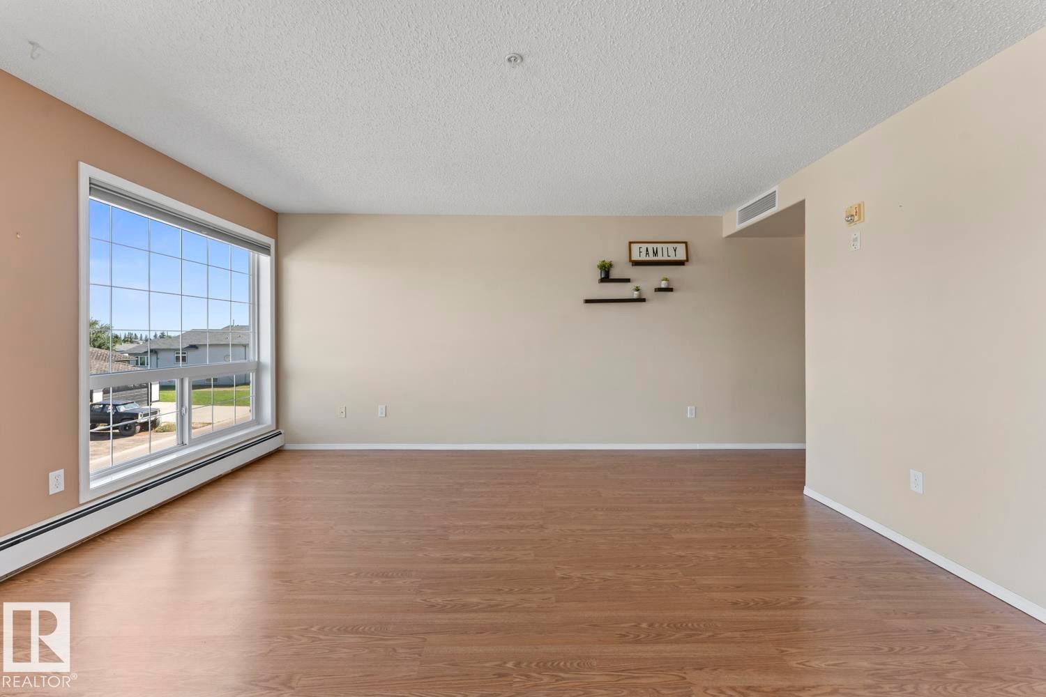 #201 1705 7 Av, Cold Lake, AB - Indoor Photo Showing Other Room