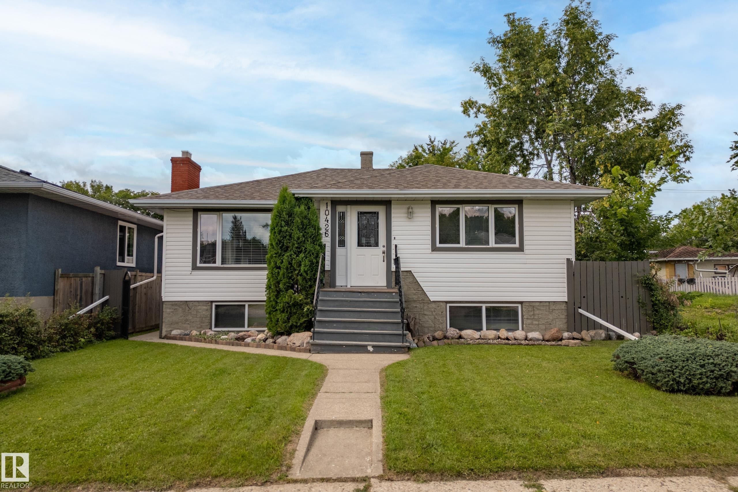 10426 79 Street Nw, Edmonton, AB - Outdoor With Facade
