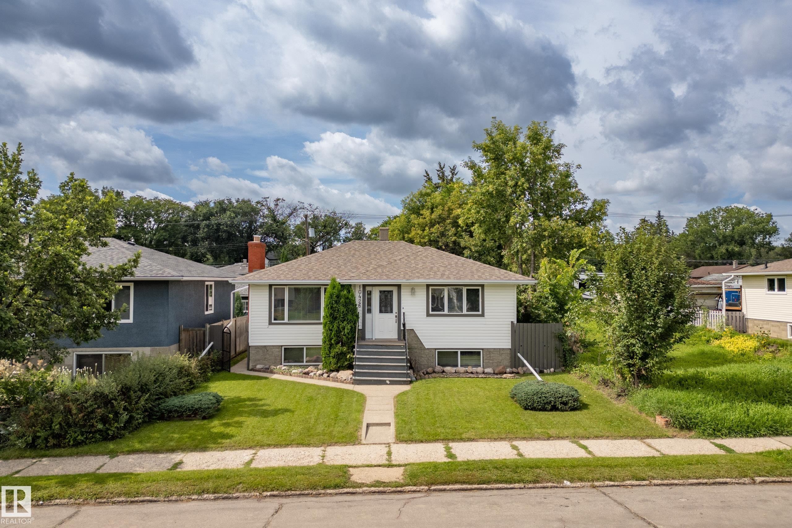 10426 79 Street Nw, Edmonton, AB - Outdoor