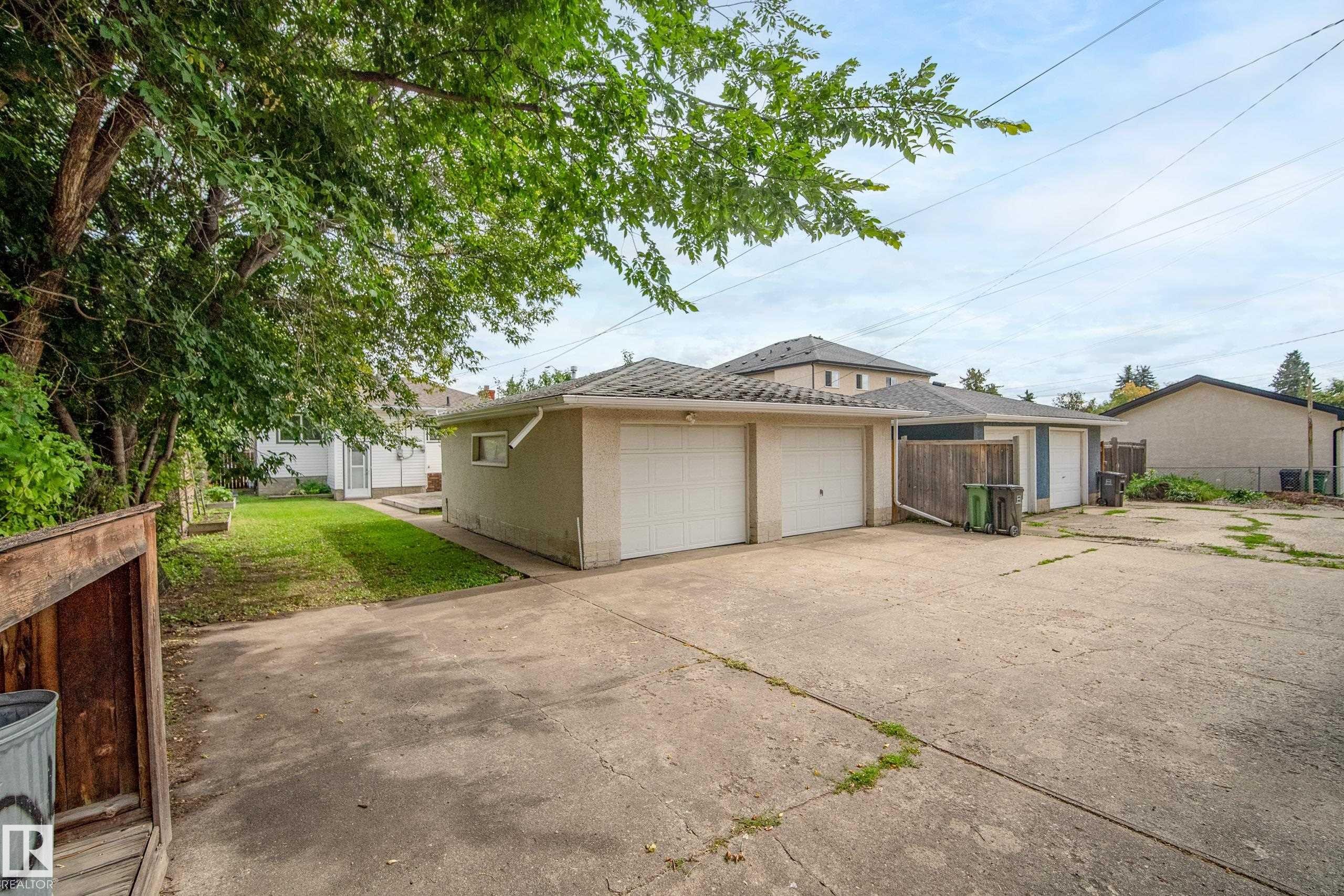 10426 79 Street Nw, Edmonton, AB - Outdoor With Exterior