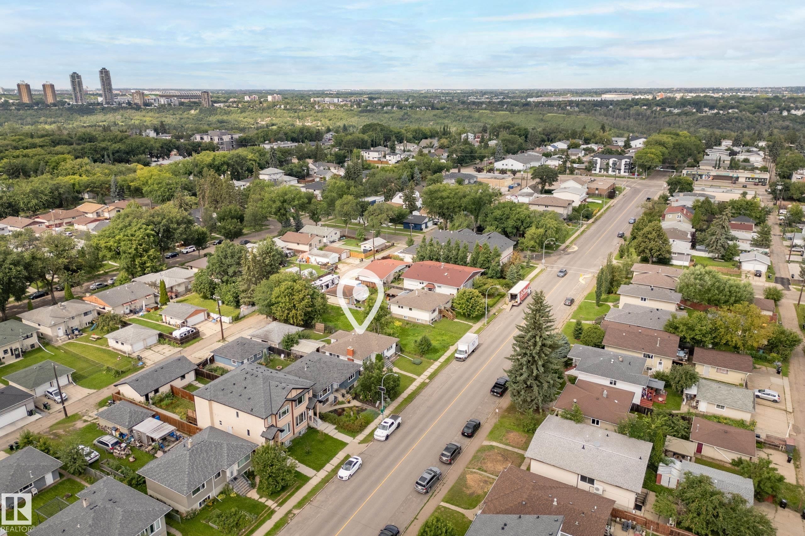 10426 79 Street Nw, Edmonton, AB - Outdoor With View