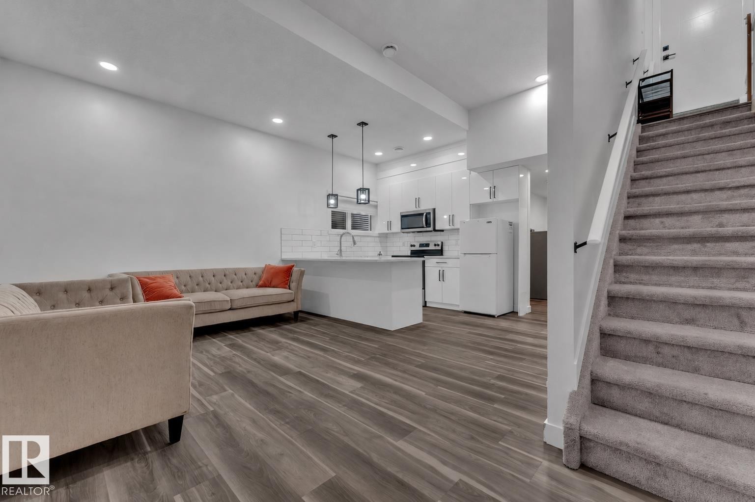 6099 180 Avenue Nw, Edmonton, AB