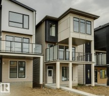 440 31 Street SW Edmonton, AB T6X 3N8