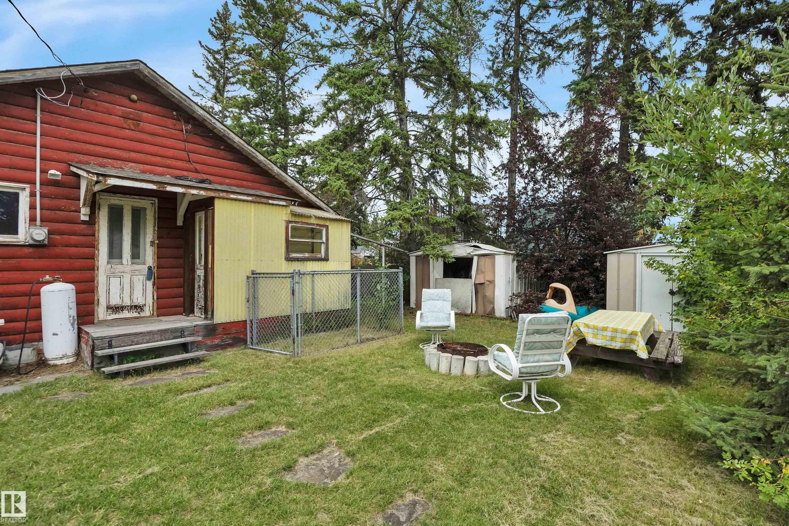 810 1 Ave, Rural Wetaskiwin County, AB