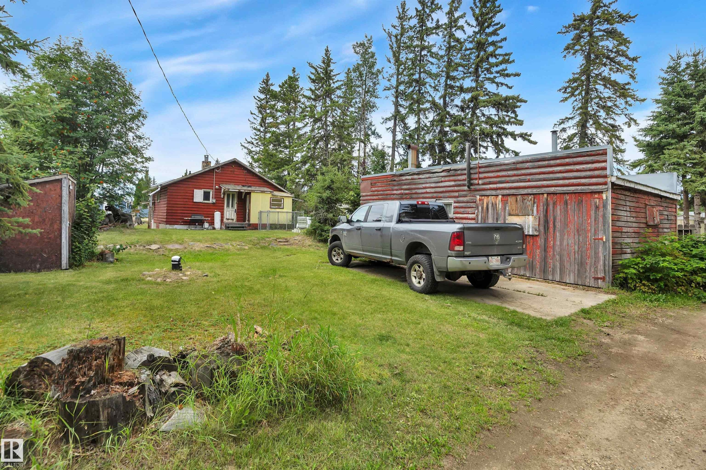 810 1 Ave, Rural Wetaskiwin County, AB