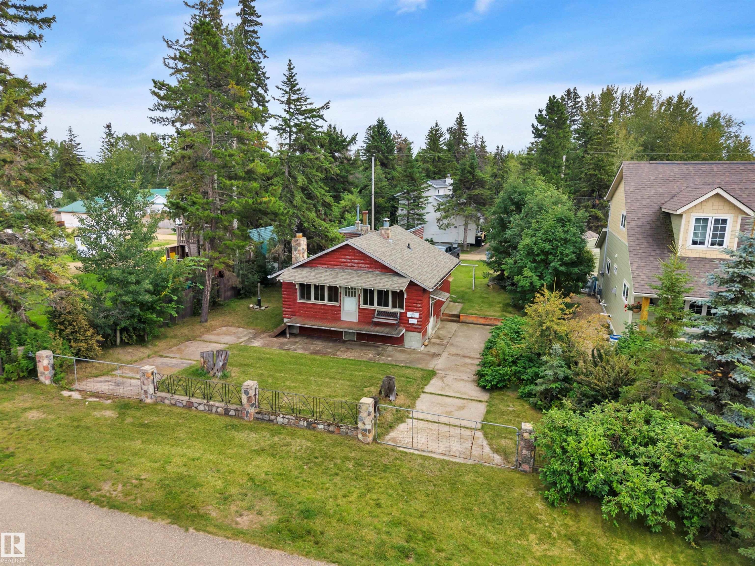 810 1 Ave, Rural Wetaskiwin County, AB