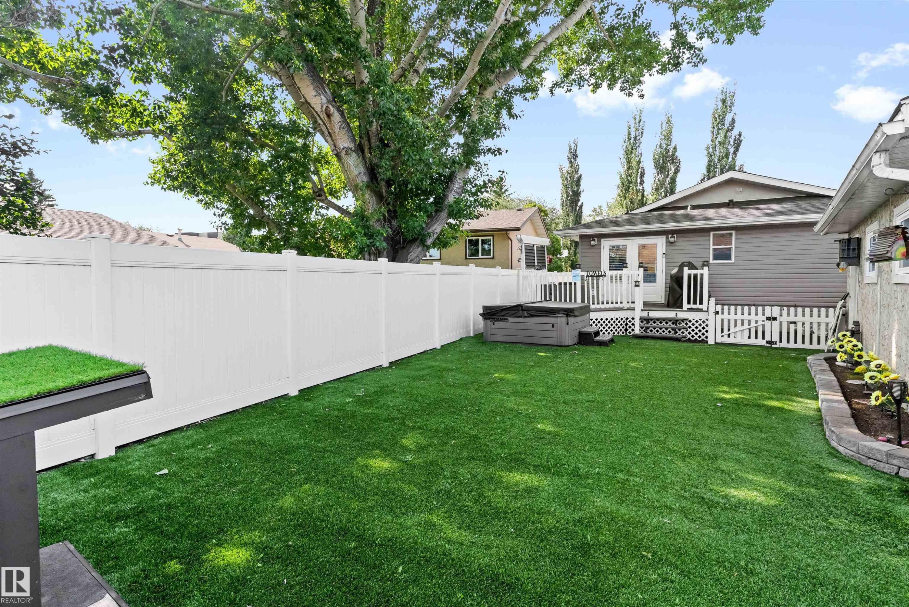 12 Dunluce Road Nw, Edmonton, AB - Outdoor With Deck Patio Veranda