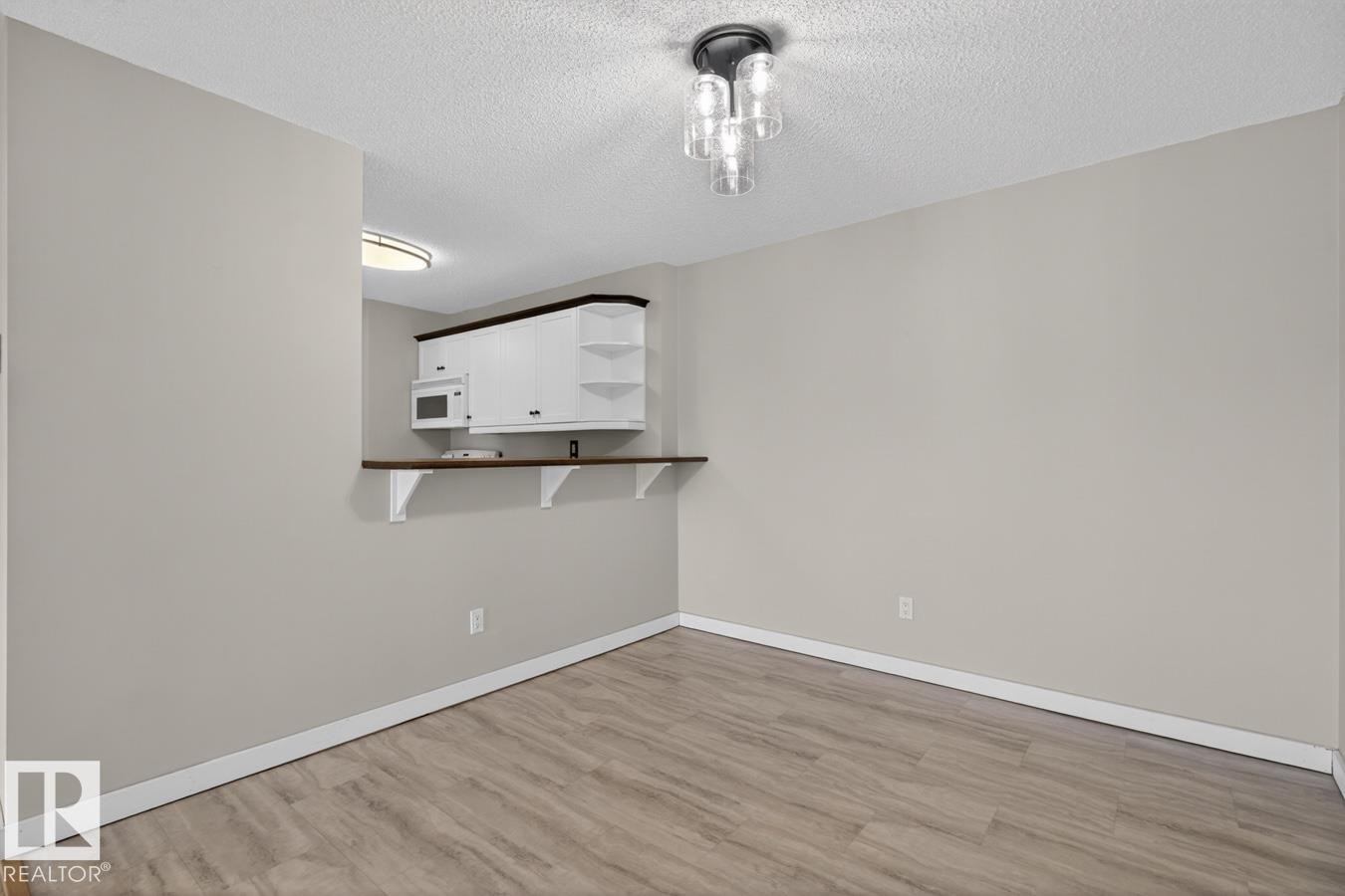 #405 10545 Saskatchewan Dr Nw, Edmonton, AB - Indoor Photo Showing Other Room