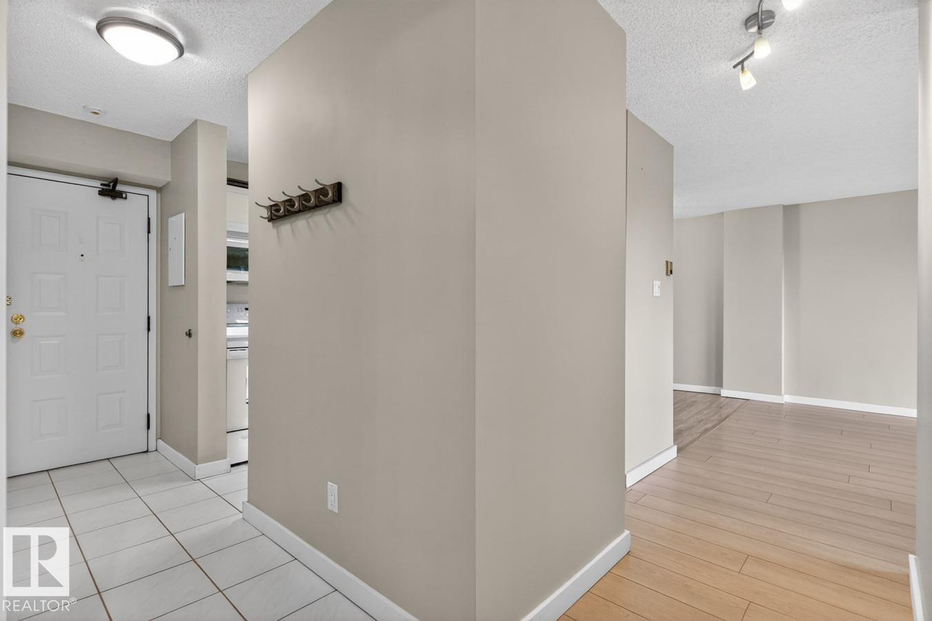 #405 10545 Saskatchewan Dr Nw, Edmonton, AB - Indoor Photo Showing Other Room