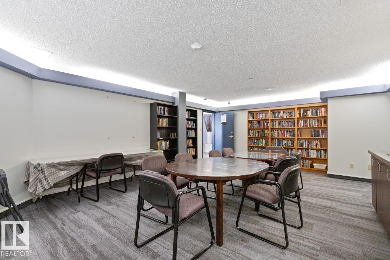 #405 10545 Saskatchewan Dr Nw, Edmonton, AB - Indoor