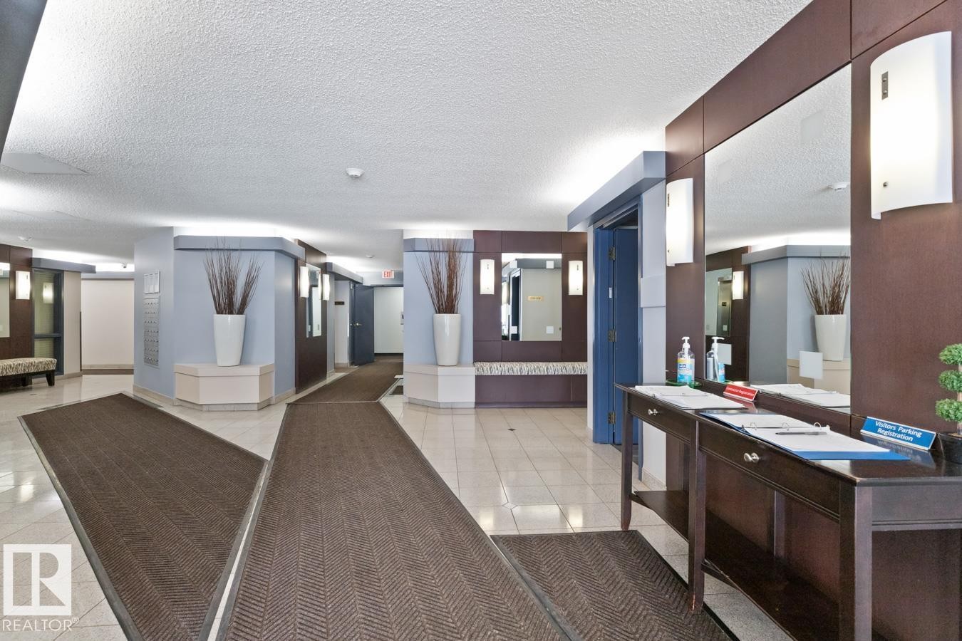 #405 10545 Saskatchewan Dr Nw, Edmonton, AB - Indoor Photo Showing Other Room
