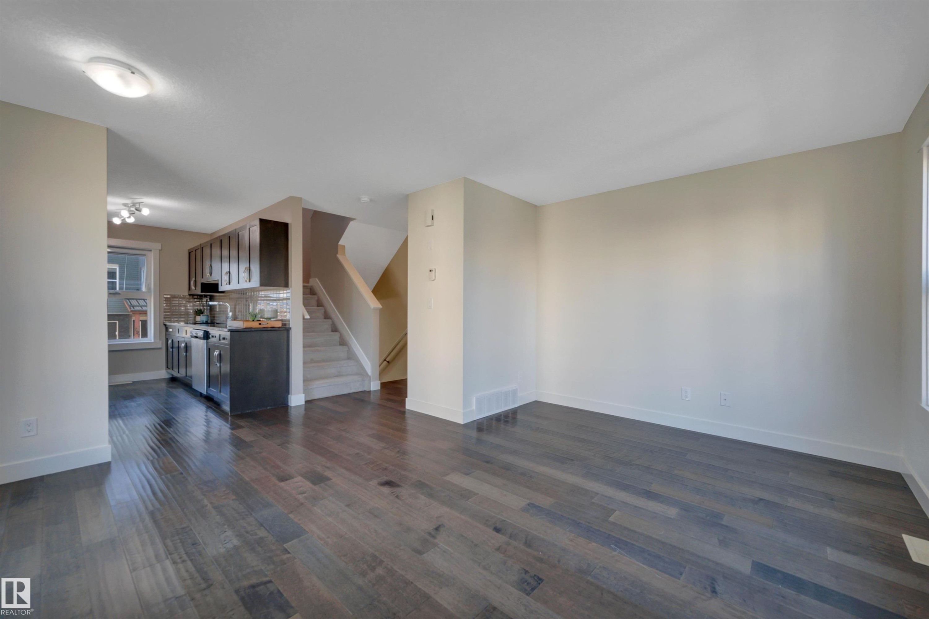 #296 401 Southfork Dr, Leduc, AB - Indoor