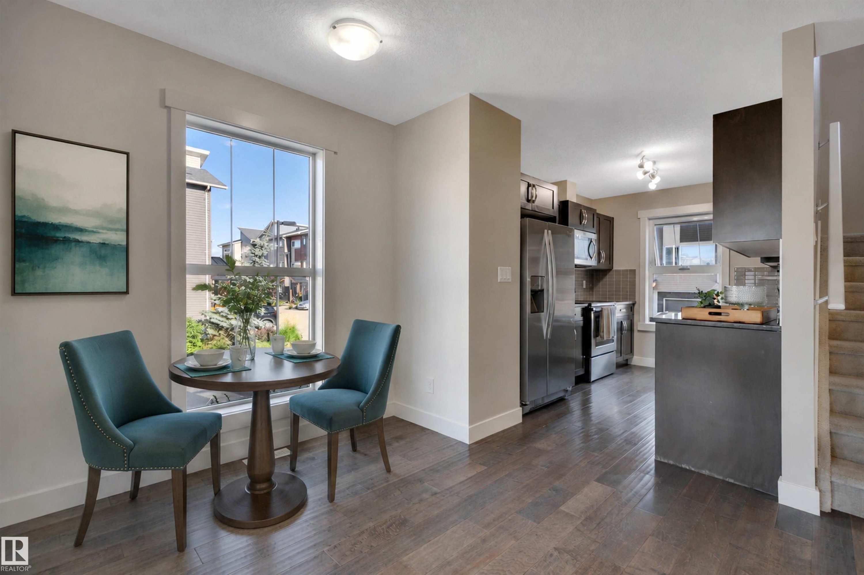 #296 401 Southfork Dr, Leduc, AB - Indoor Photo Showing Dining Room