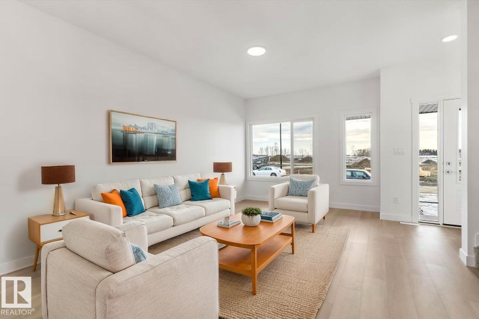 1012 14 Avenue Nw, Edmonton, AB - Indoor Photo Showing Living Room