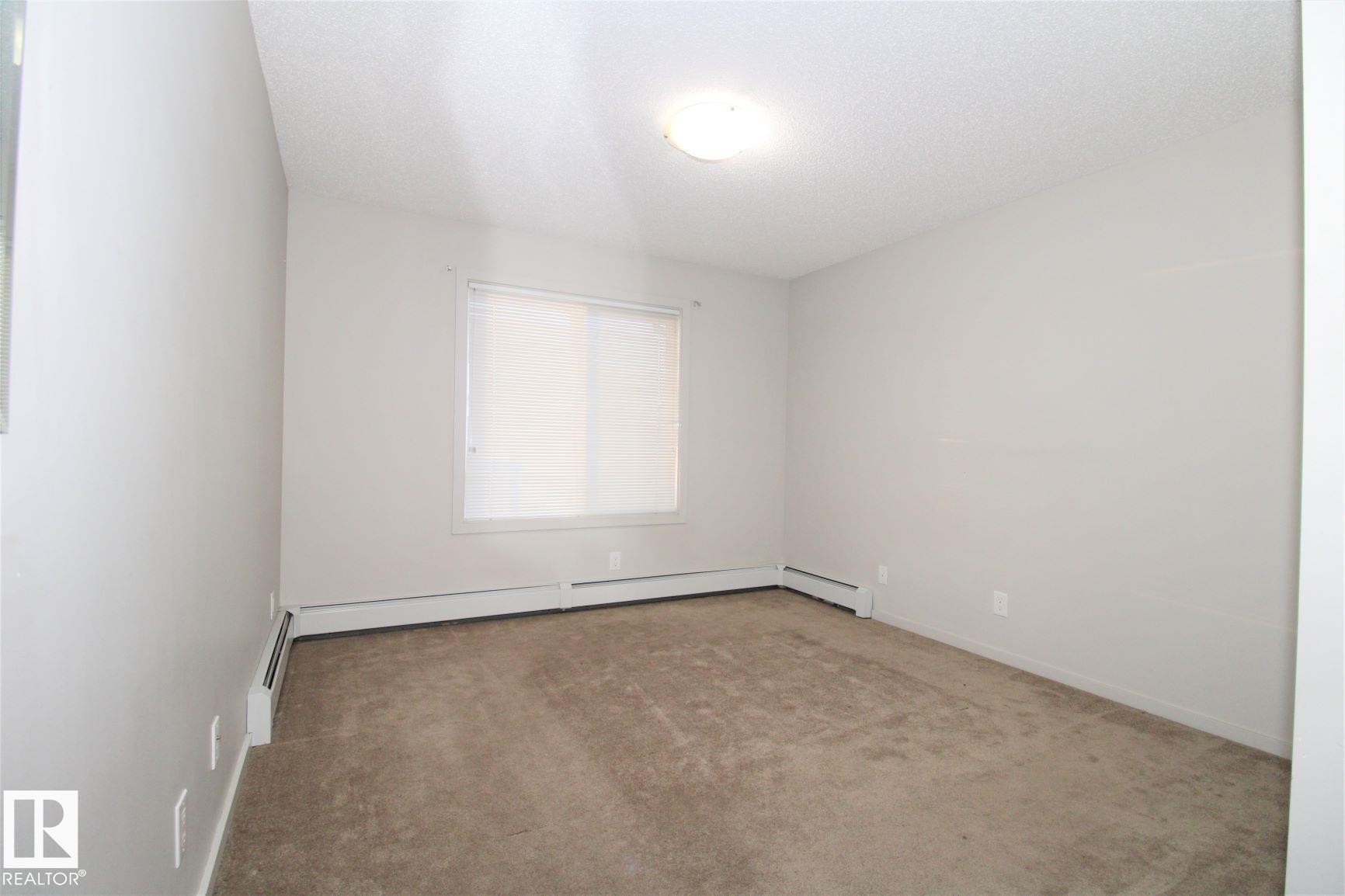 #430 5515 7 Av Sw, Edmonton, AB - Indoor Photo Showing Other Room