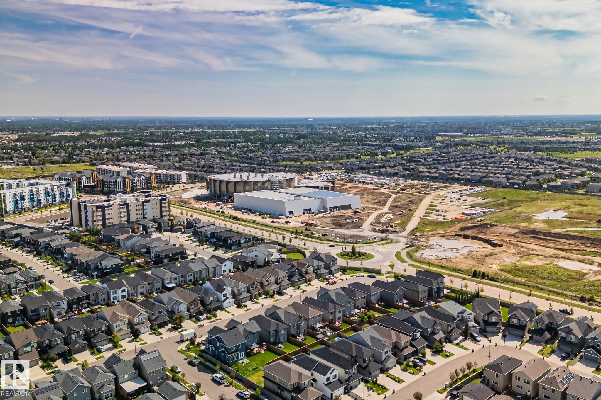 Opening in 20208 - 1337 Secord Landing Nw, Edmonton, AB - Outdoor With View