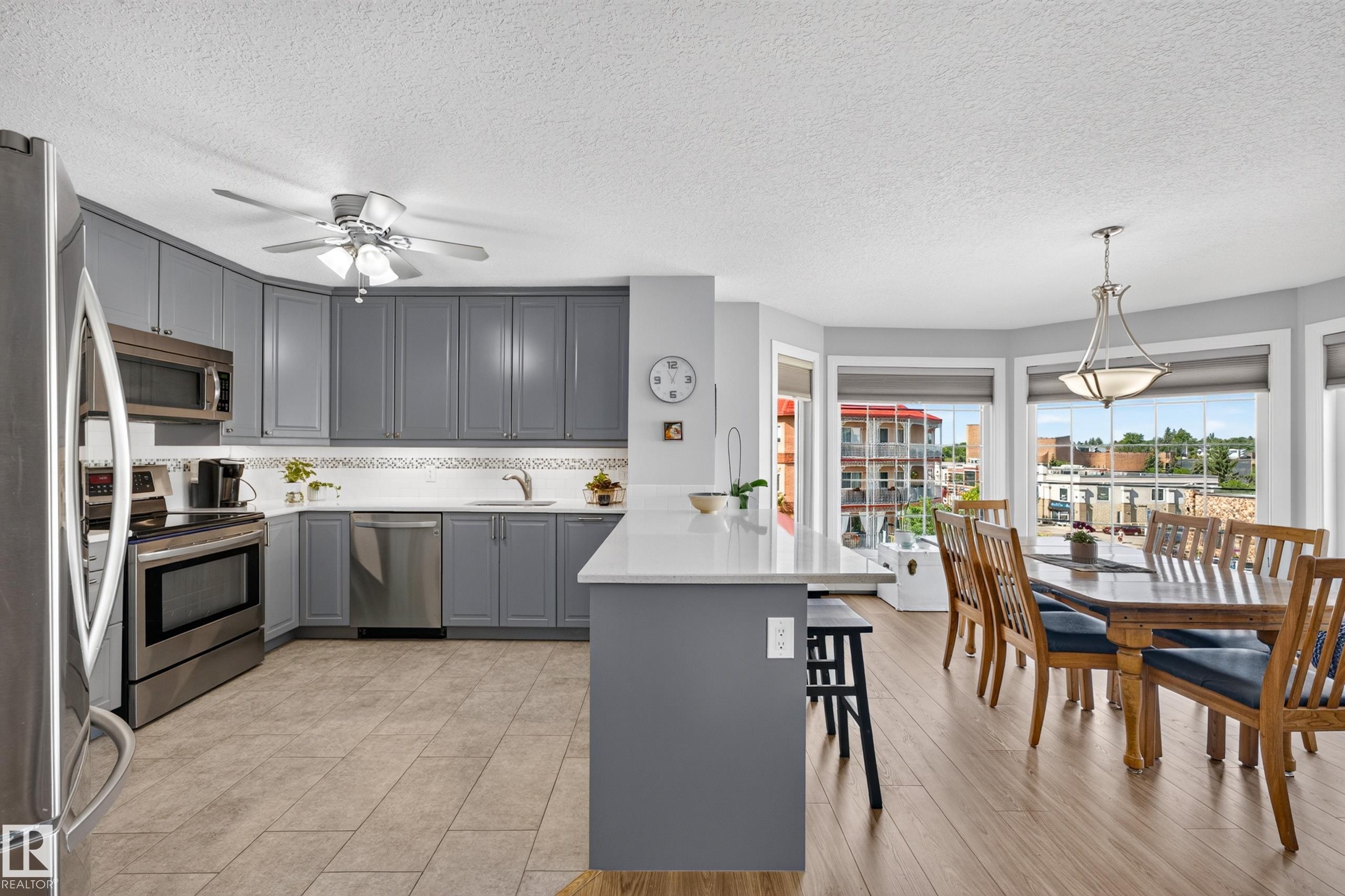 #405 3 Perron St, St. Albert, AB - Indoor