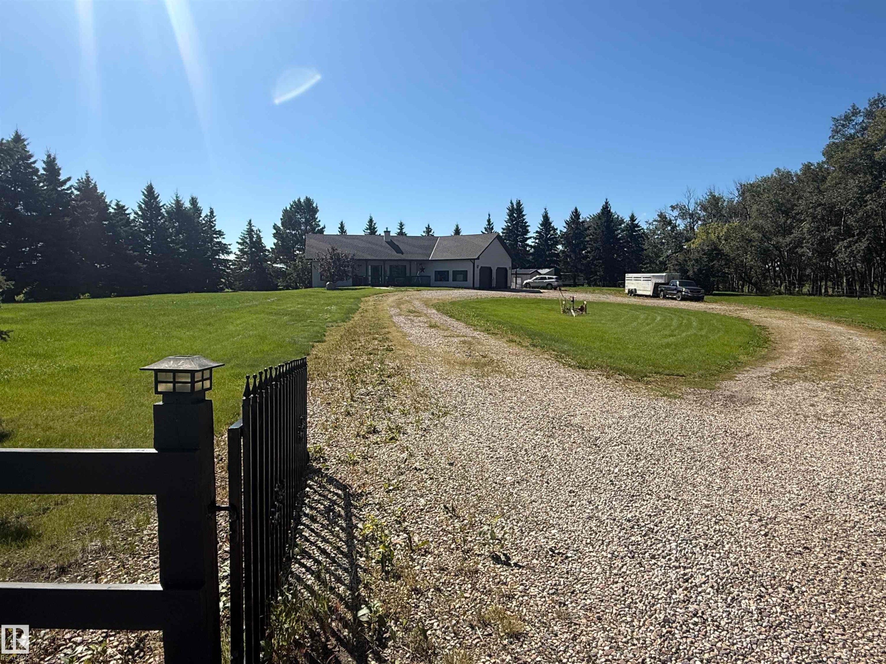 27519 79 Avenue, Stony Plain, AB - Outdoor