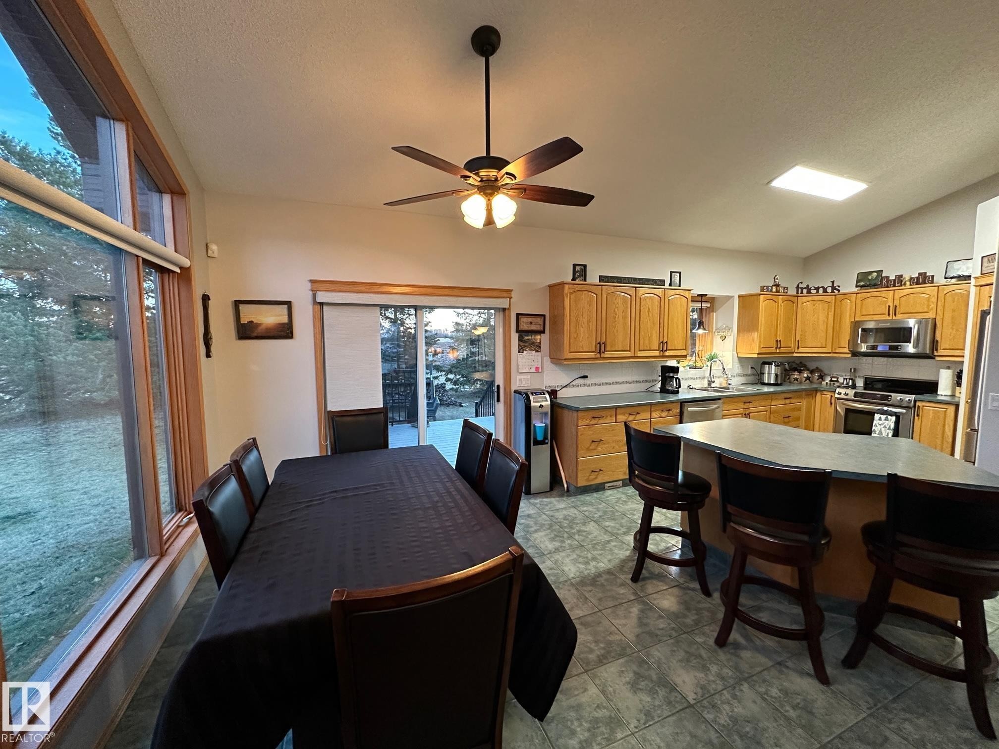 27519 79 Avenue, Stony Plain, AB - Indoor