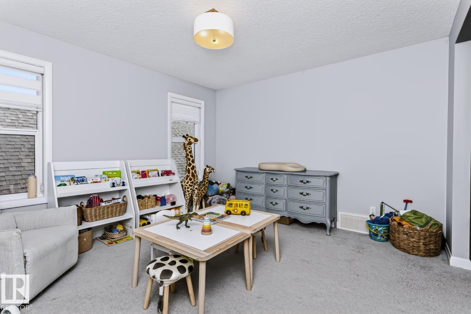 22713 94A Avenue Nw, Edmonton, AB