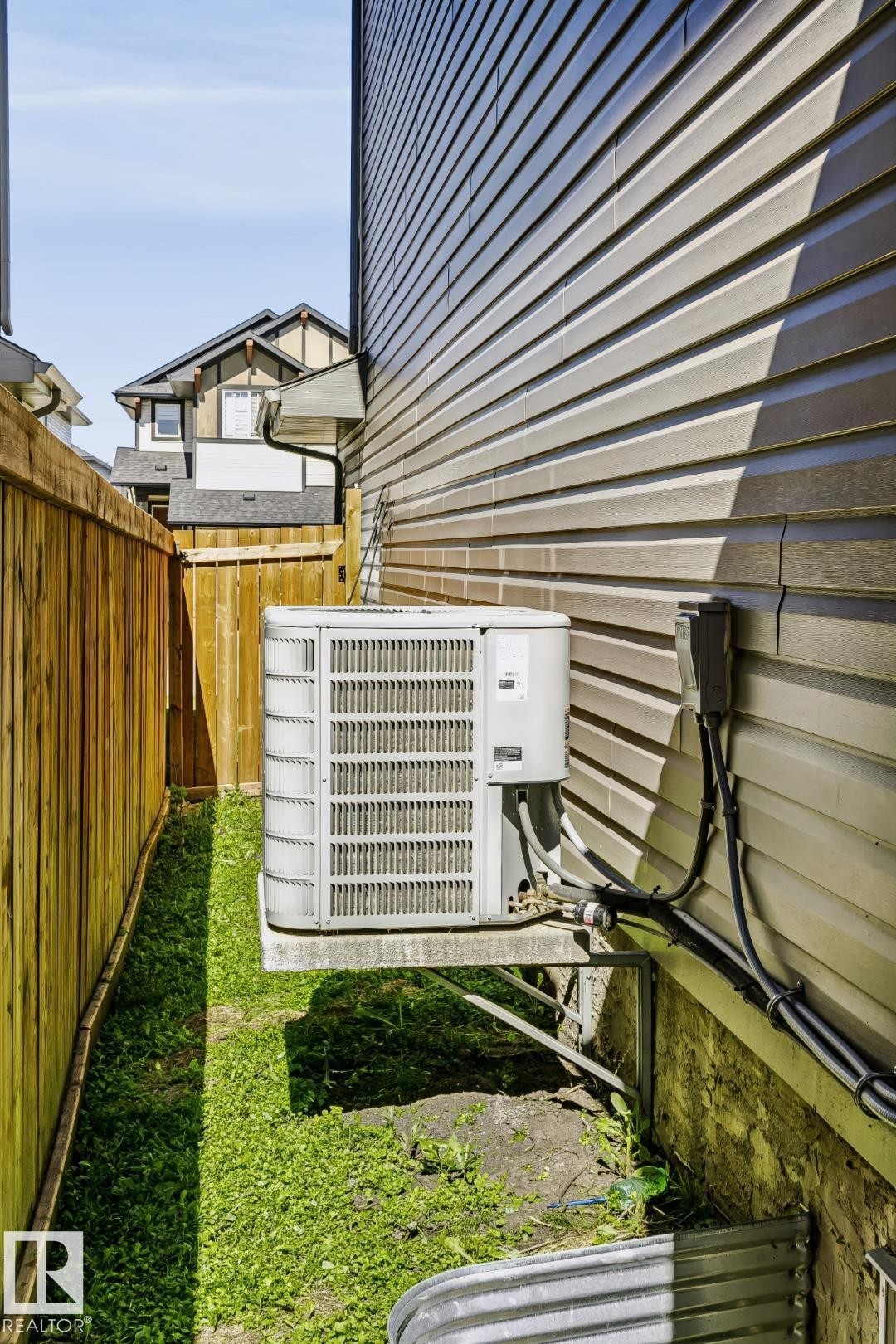 22713 94A Avenue Nw, Edmonton, AB