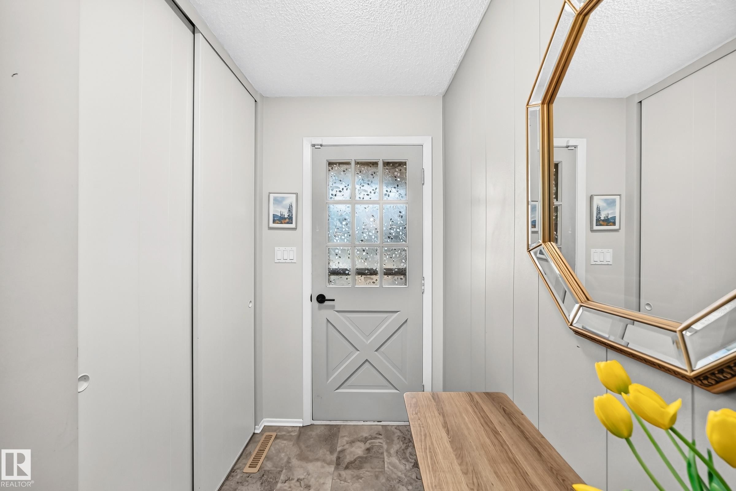 3516 117A Street Nw, Edmonton, AB - Indoor Photo Showing Other Room