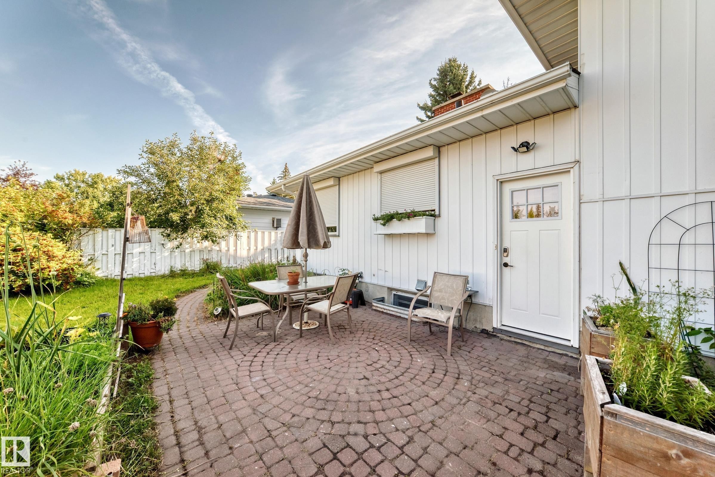 3516 117A Street Nw, Edmonton, AB - Outdoor With Exterior