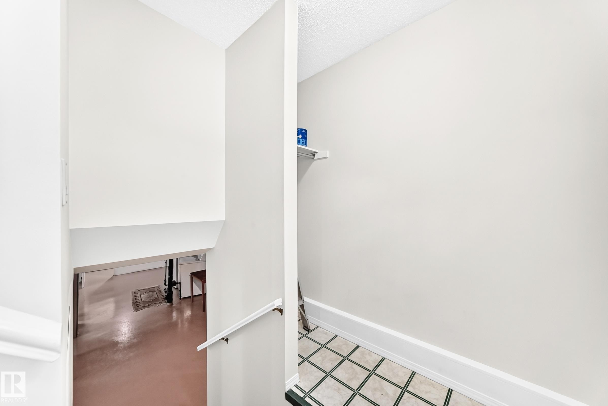 11045 125 Street Nw, Edmonton, AB - Indoor Photo Showing Other Room