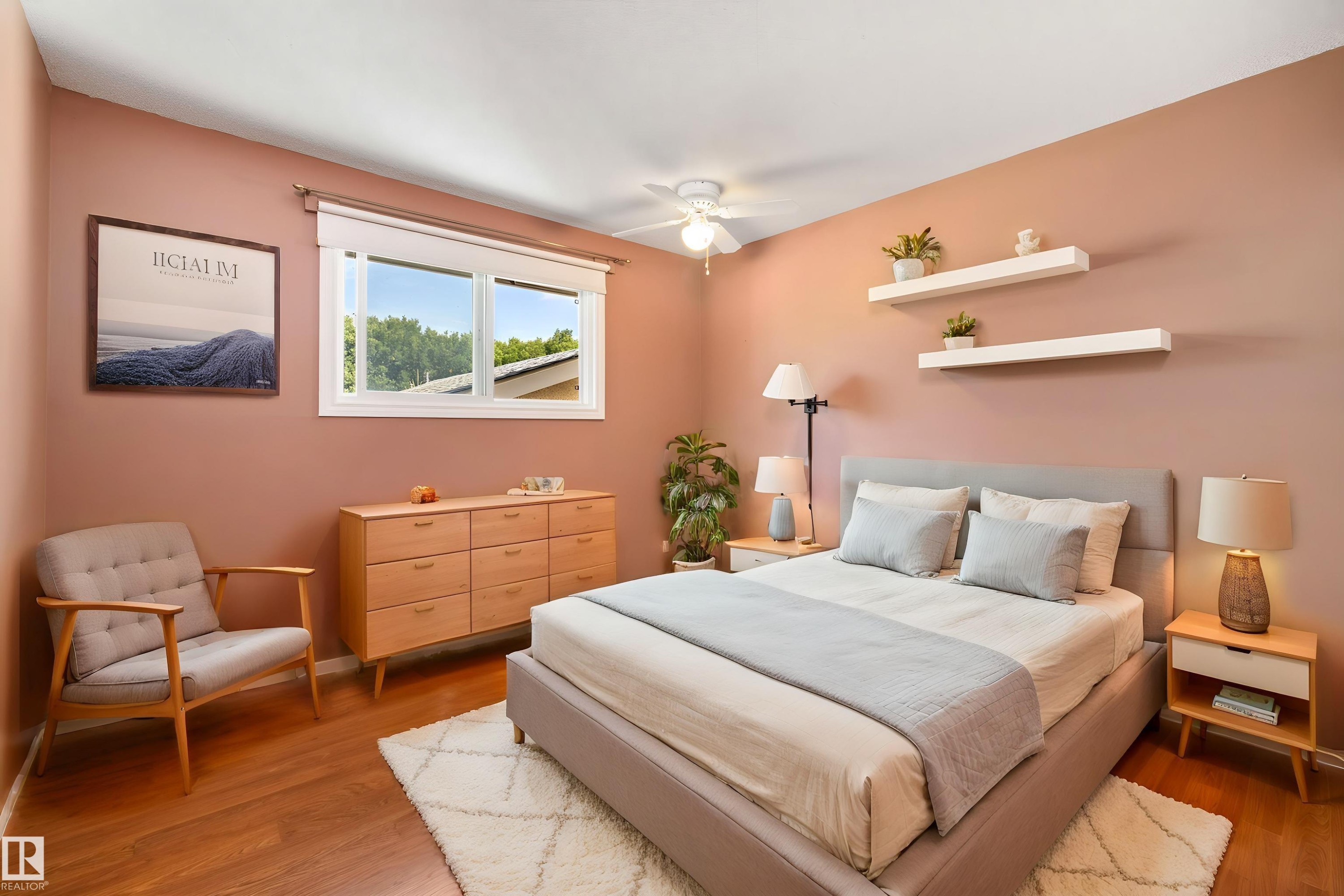 56 Flagstone Crescent, St. Albert, AB - Indoor Photo Showing Bedroom