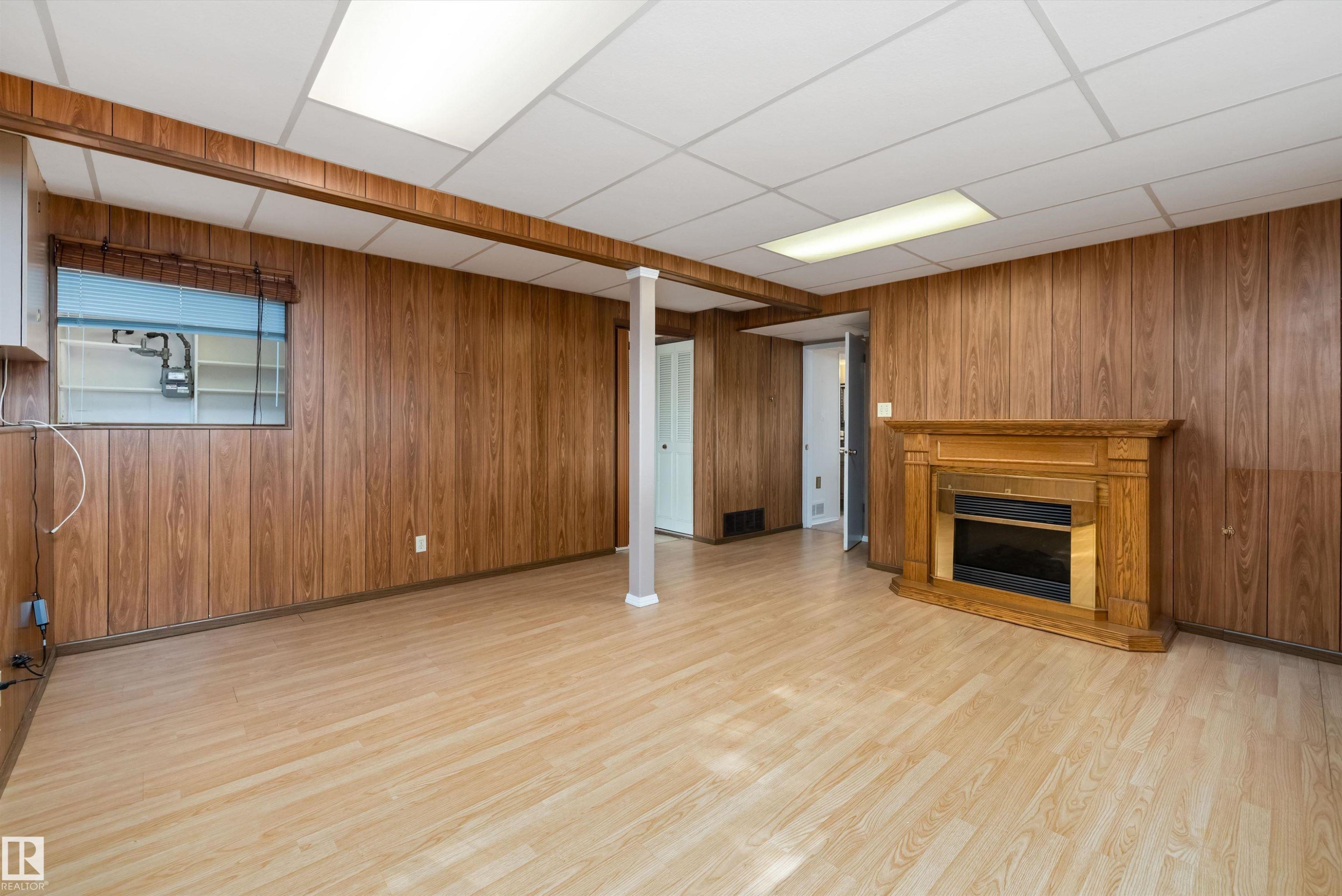 56 Flagstone Crescent, St. Albert, AB - Indoor