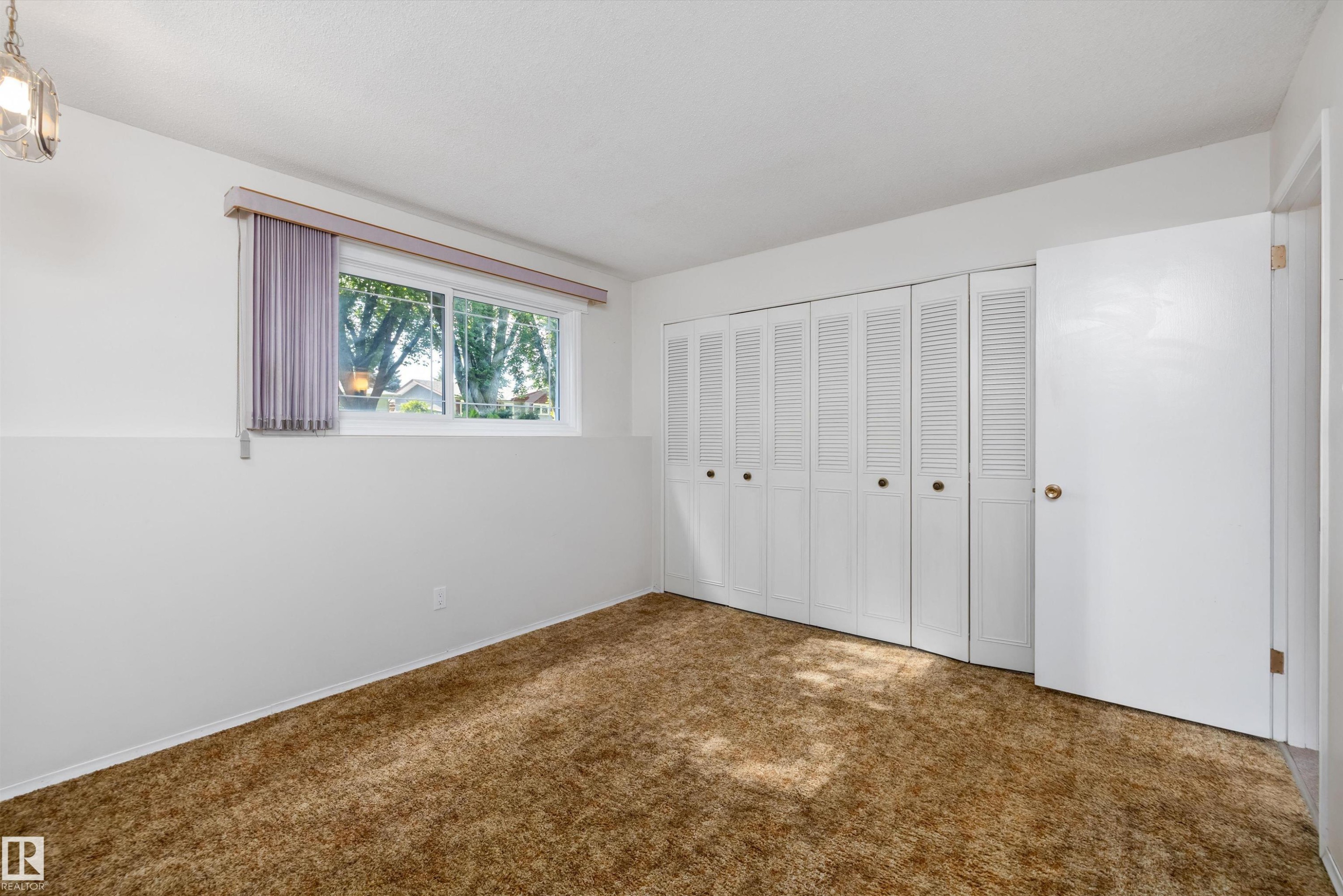 56 Flagstone Crescent, St. Albert, AB - Indoor Photo Showing Other Room