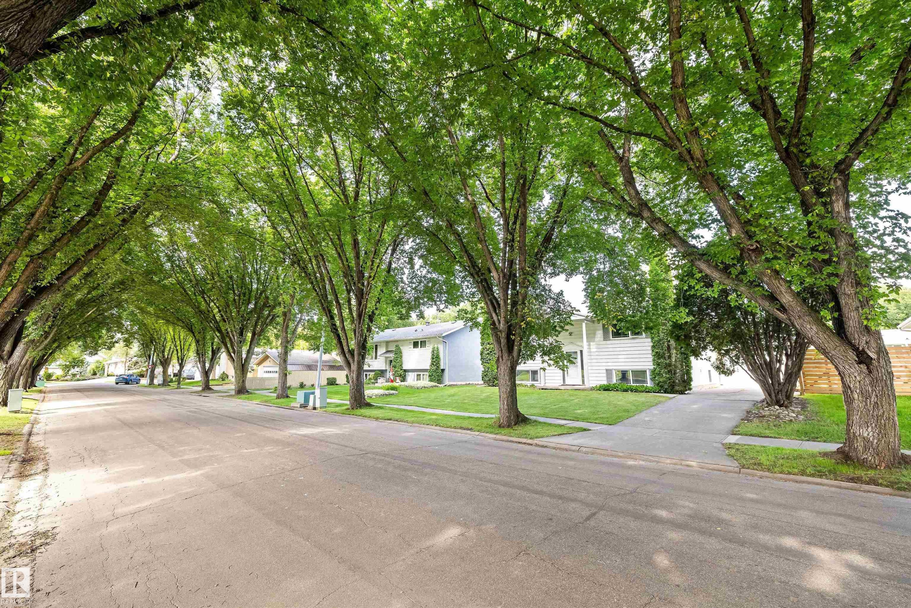 56 Flagstone Crescent, St. Albert, AB - Outdoor